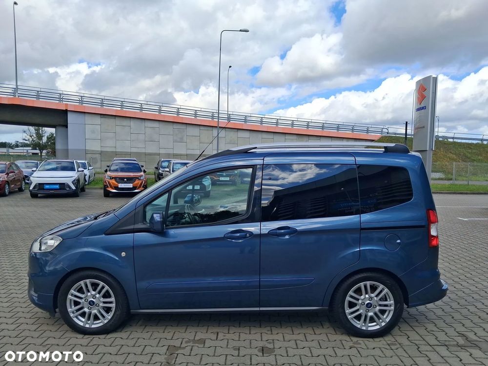 Ford Tourneo Courier 1.5 TDCi Titanium - 17
