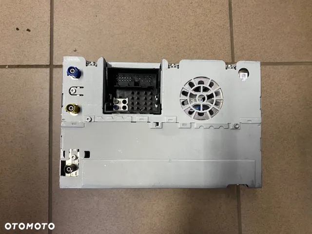 RADIO MERCEDES CLK W209 W203 A2098702489 A2038270062 - 5