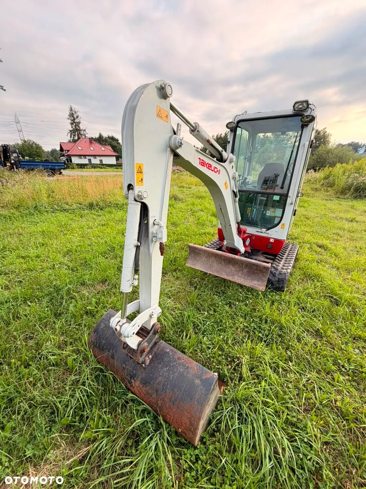 Takeuchi Tb216 - 21