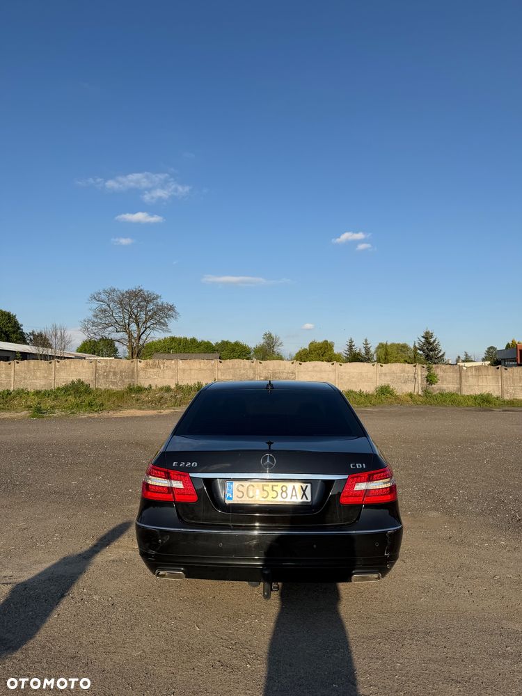 Mercedes-Benz Klasa E 220 BlueTEC 4-Matic Avantgarde - 4