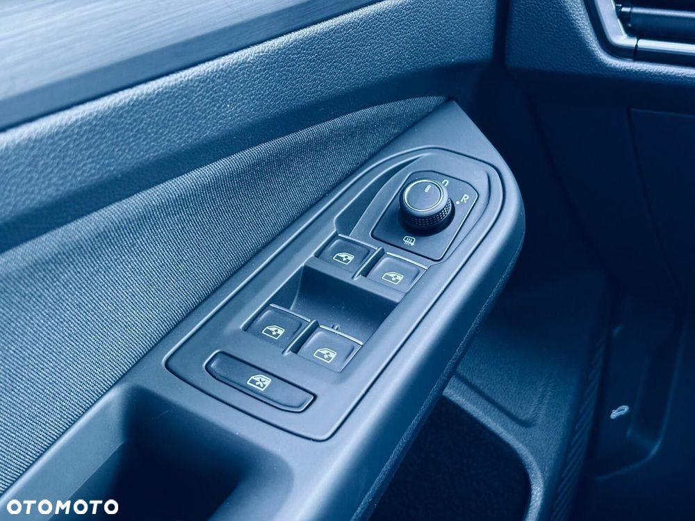 Volkswagen Golf VIII 2.0 TDI Style DSG - 35