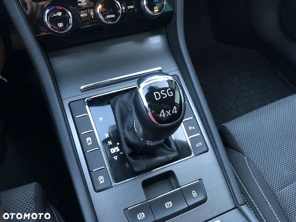 Skoda Superb 2.0 TSI 4x4 DSG Style - 19