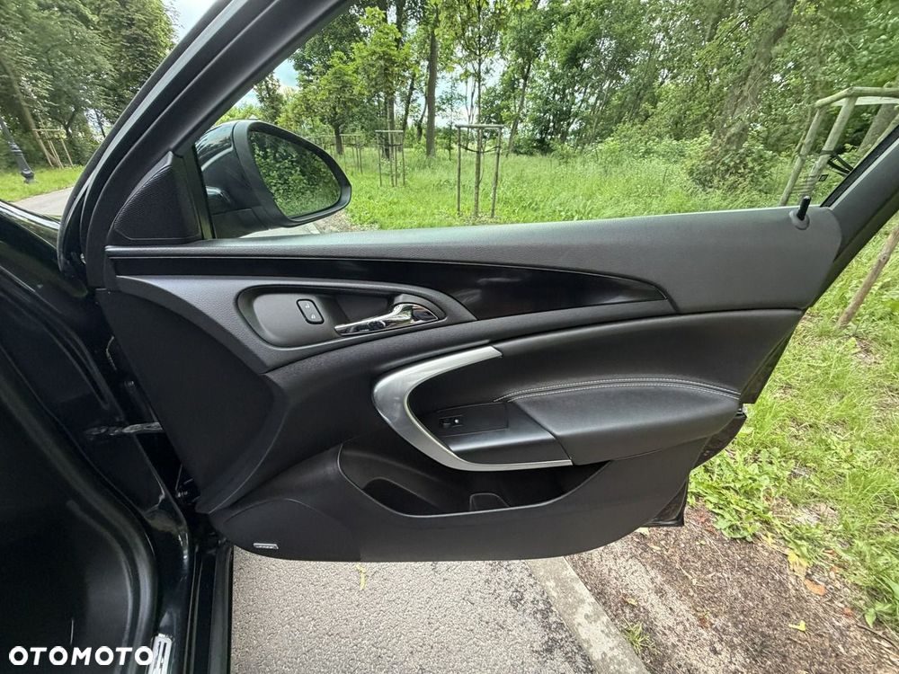 Opel Insignia - 35