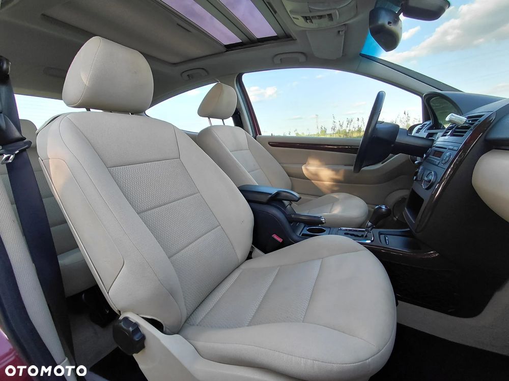 Mercedes-Benz Klasa A 180 CDI Autotronic Avantgarde - 25