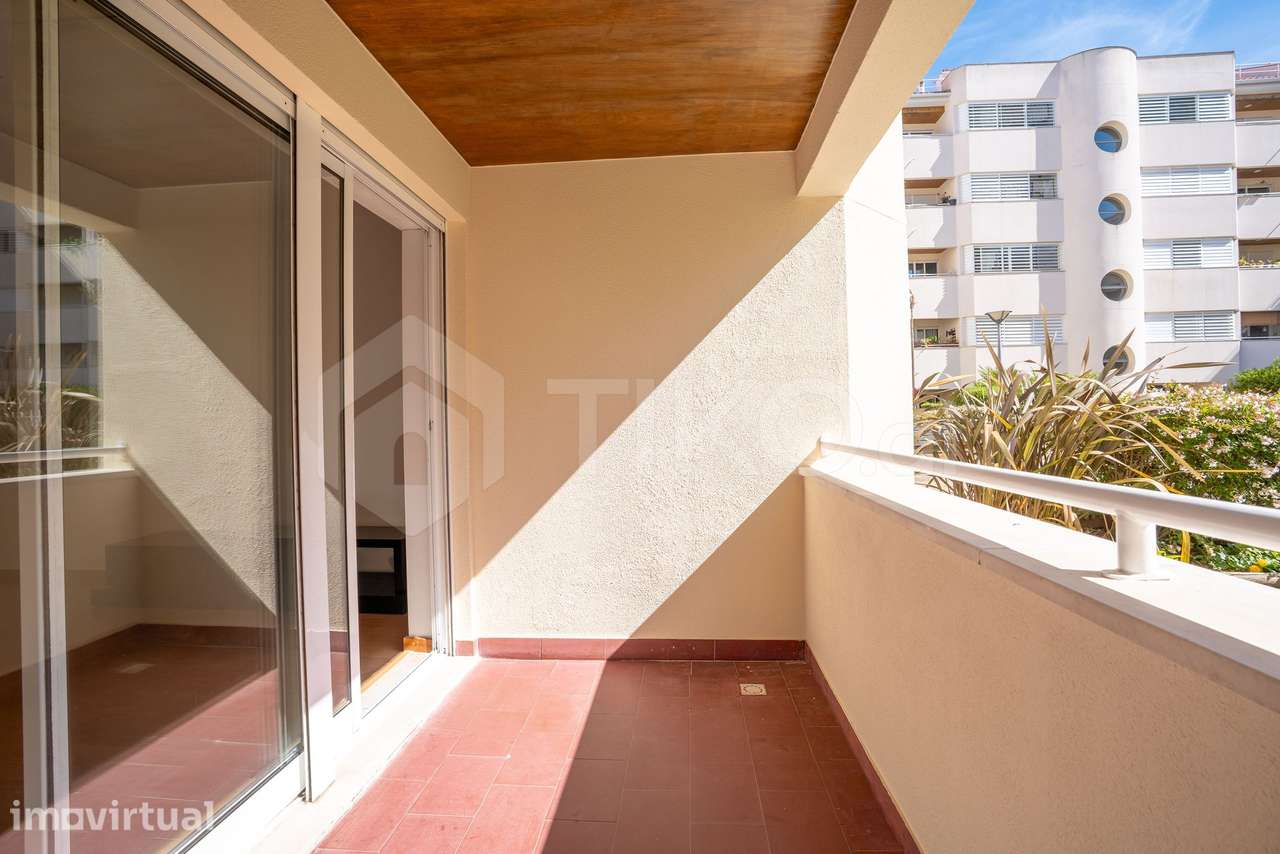 T2 MOBILADO 100 m² PARA ARRENDAR COM VARANDA, GARAGEM E ARRECADAÇÃO NO - Grande imagem: 5/48