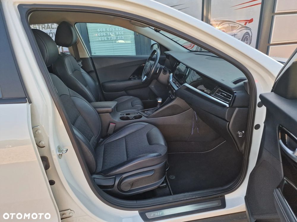 Kia Niro 1.6 GDI Hybrid Business Line - 33