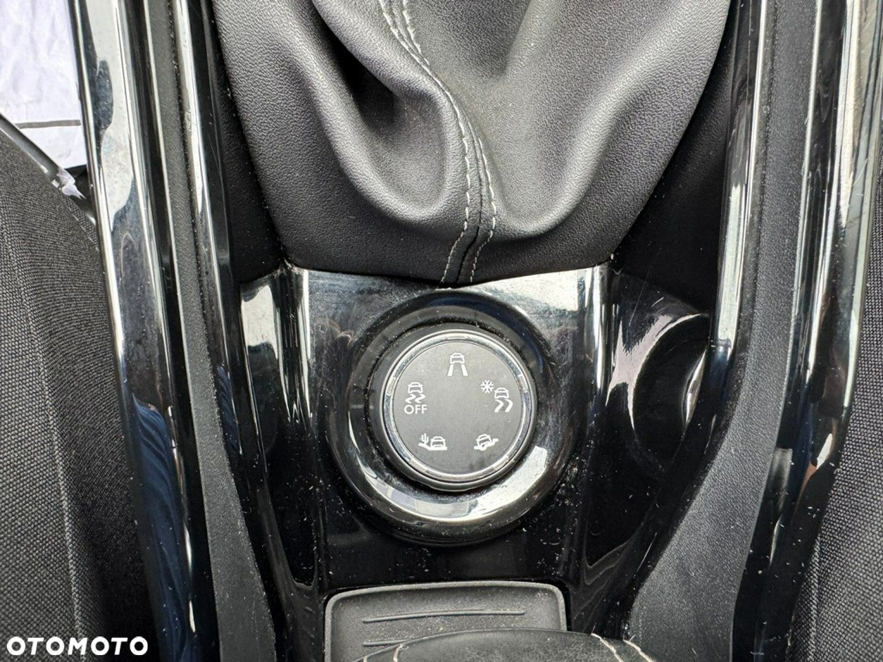 Peugeot 2008 - 10