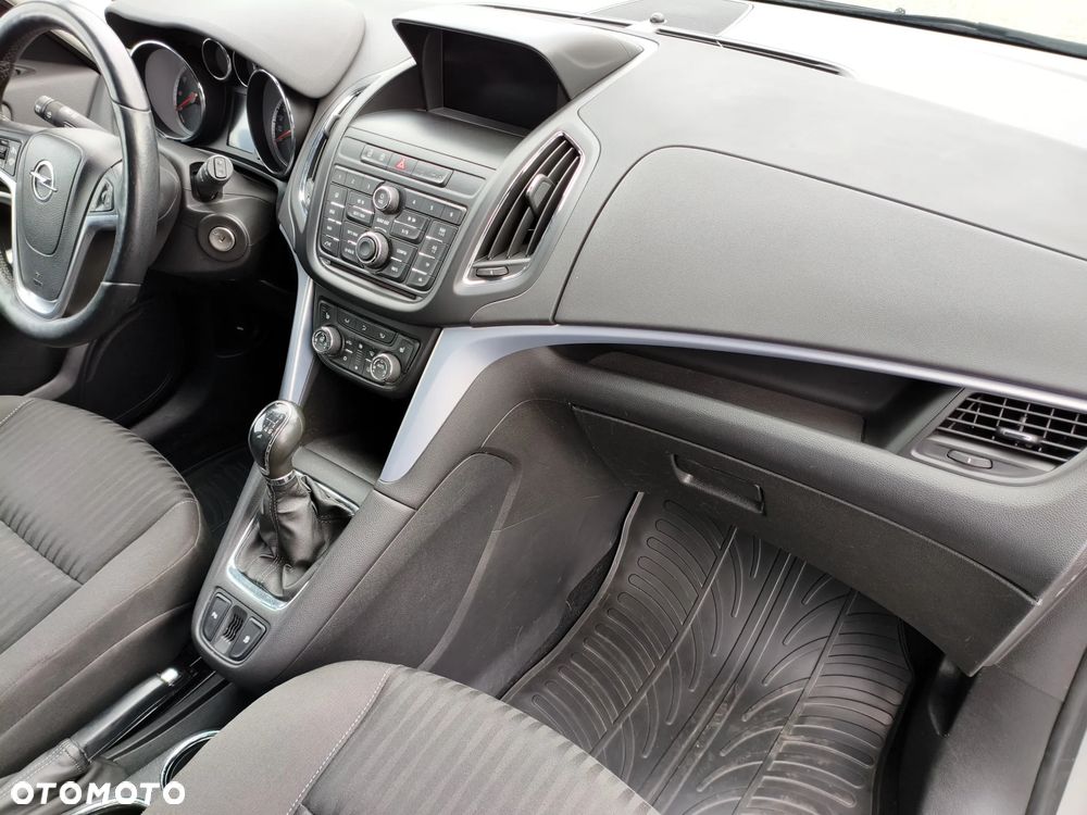Opel Zafira Tourer 1.4 Turbo Edition - 22