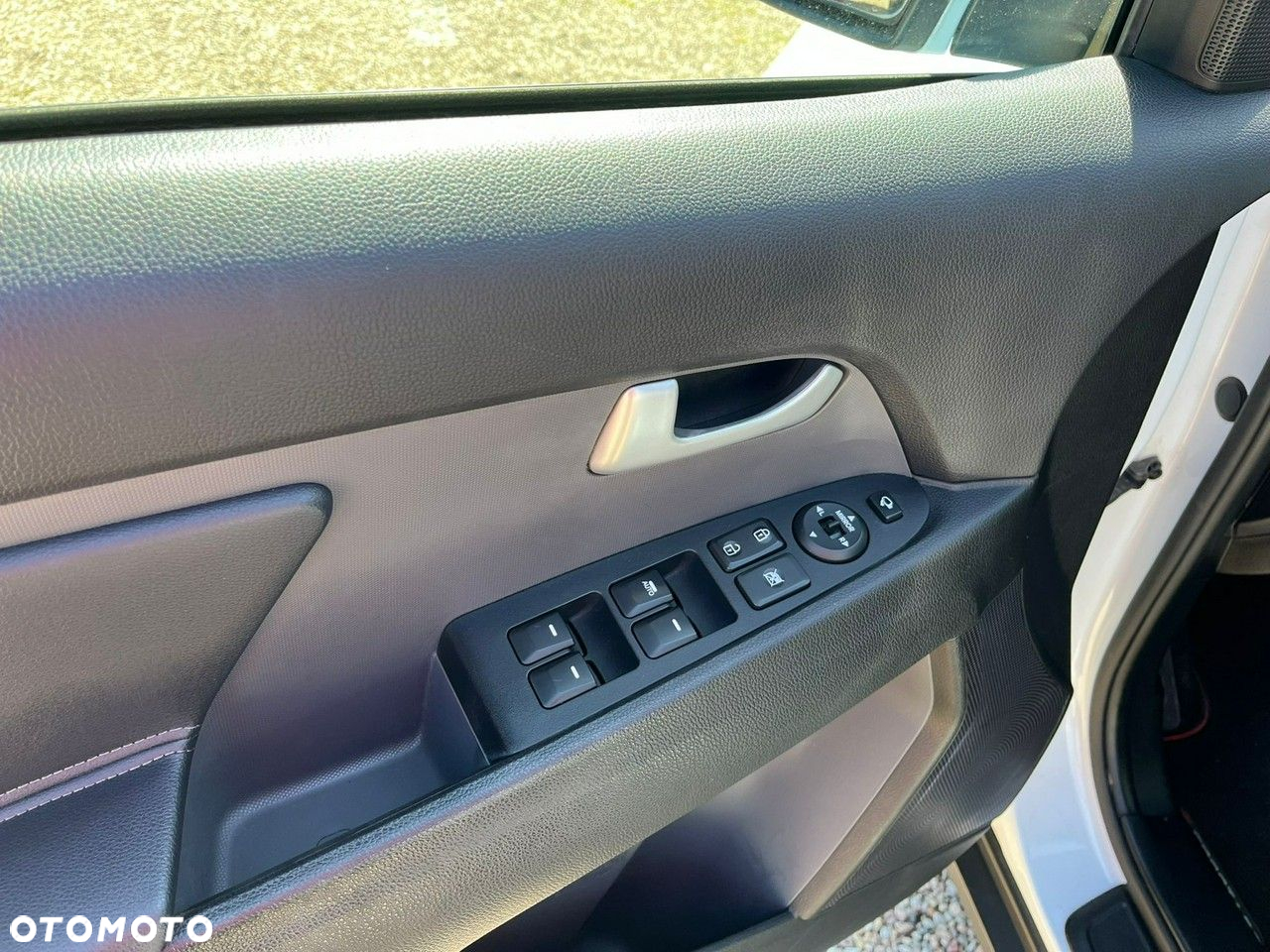 Kia Sportage - 16