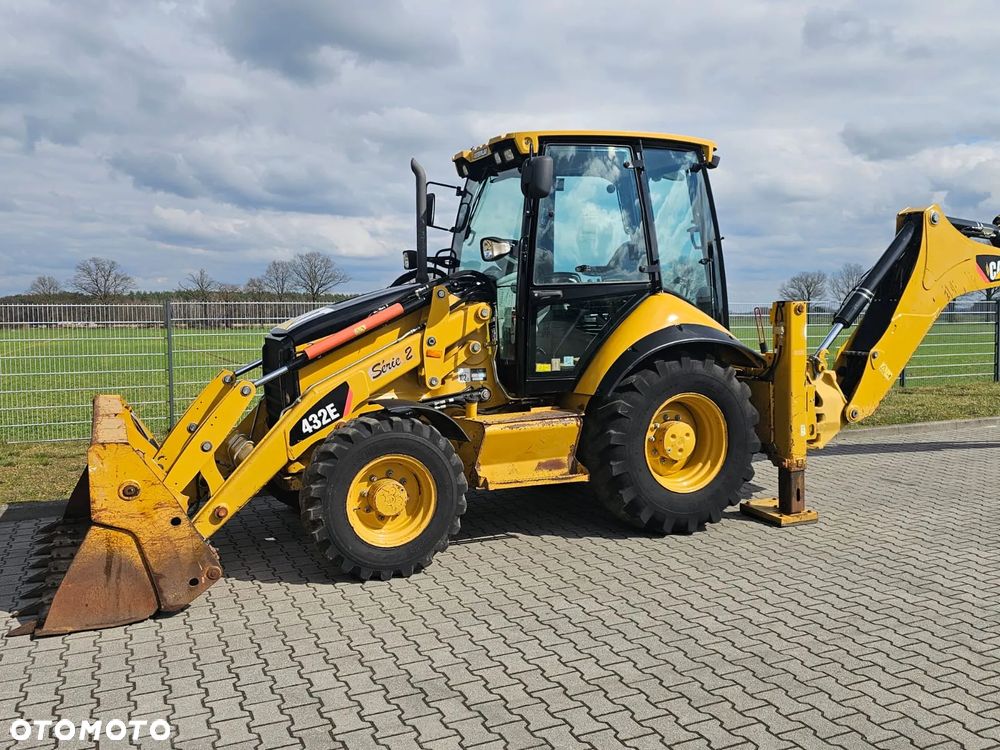 Caterpillar 432E - 3