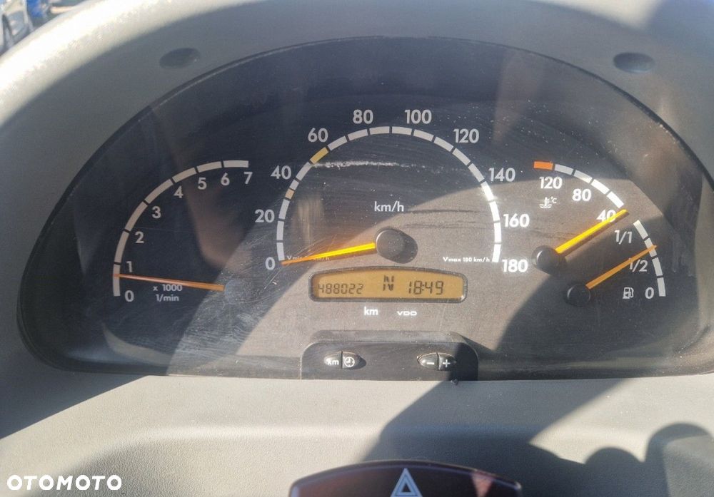 Mercedes-Benz SPRINTER - 12