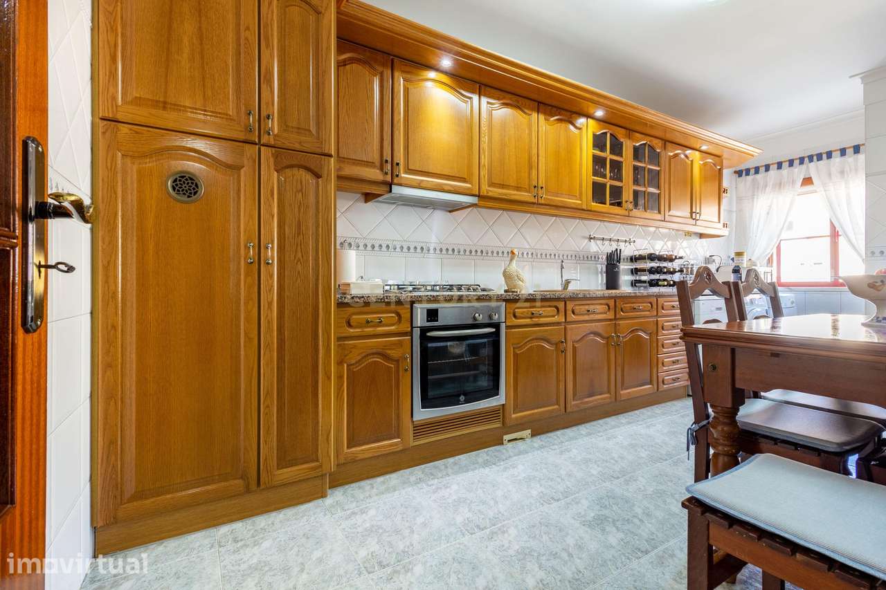 Apartamento T3 - (Visitas suspensas Temporariamente). nova Moita - Boa - Grande imagem: 4/25