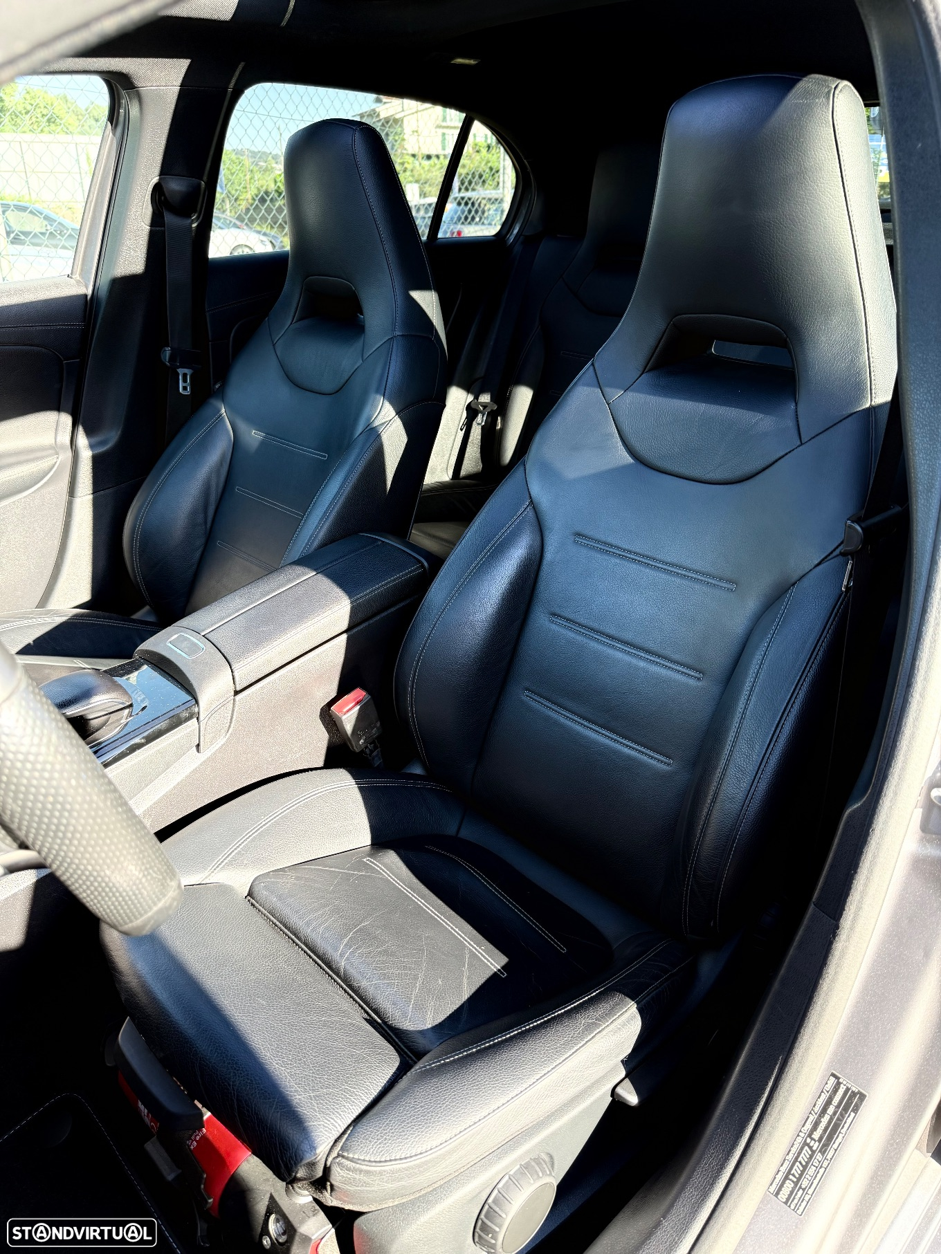 Mercedes-Benz A 180 d 7G-DCT AMG Line - 8