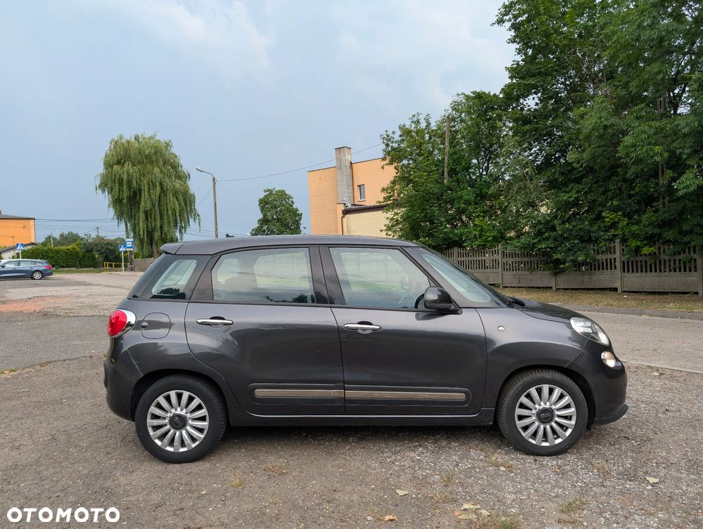 Fiat 500L 1.4 16V Urban Edition - 3
