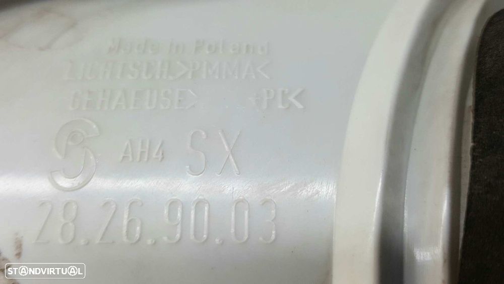 FAROLIM TRASEIRO ESQUERDO INTERIOR VOLKSWAGEN TOUAREG (7LA) TDI V10 - 3