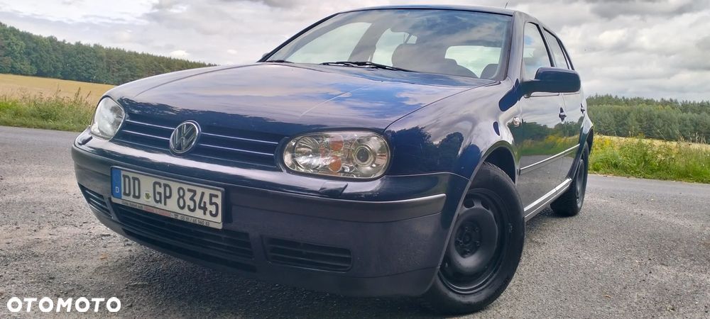 Volkswagen Golf 1.6 - 6