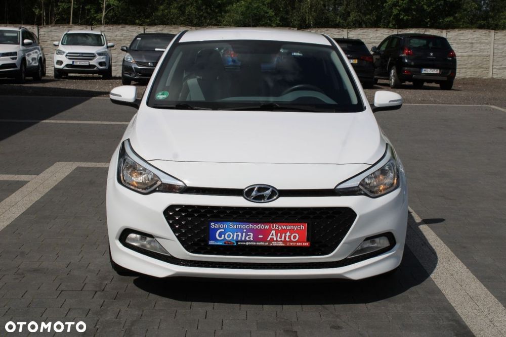 Hyundai i20 - 10