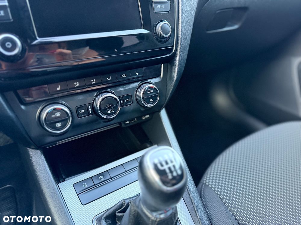 Skoda Octavia 2.0 TDI (Green tec) Ambition - 23