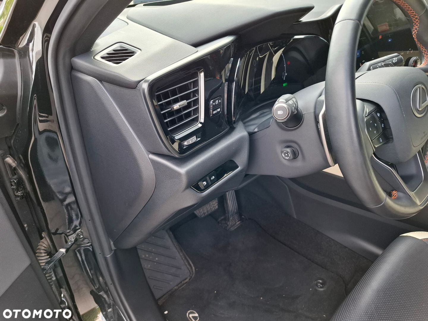 Lexus NX - 13
