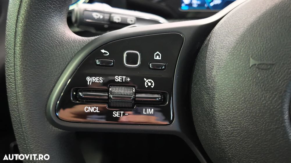 Mercedes-Benz A 250 e 8G-DCT - 24