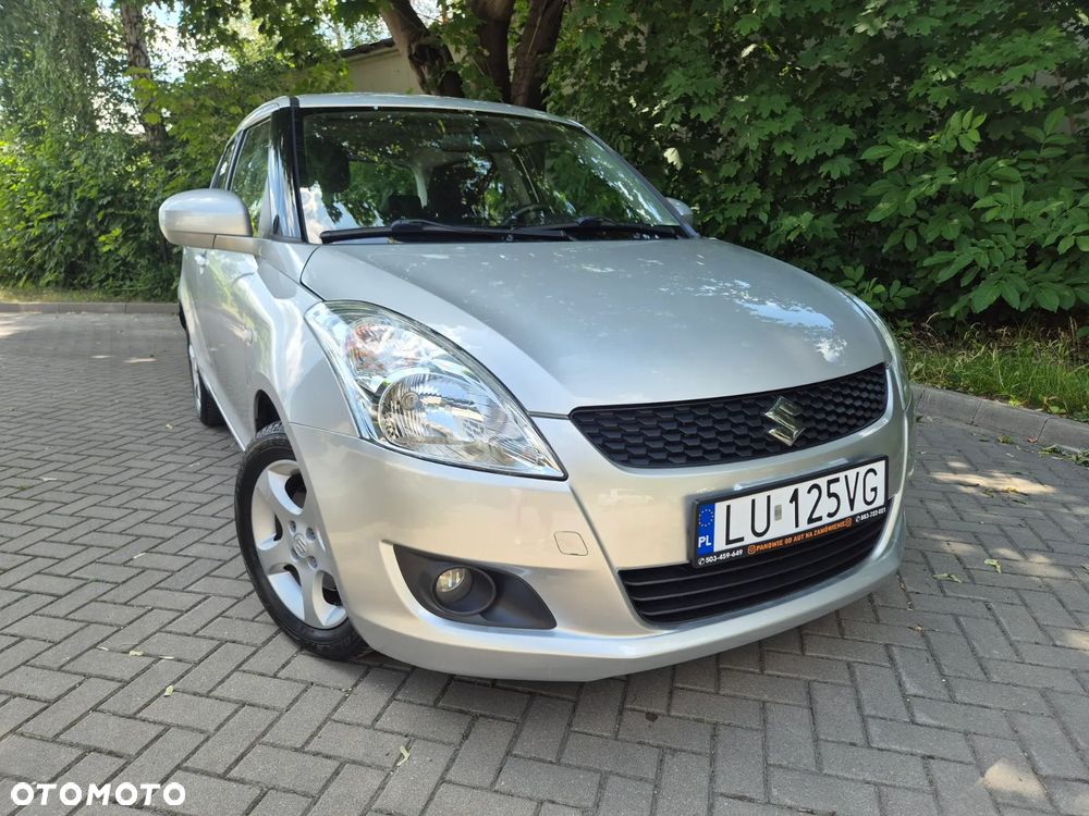 Suzuki Swift - 1