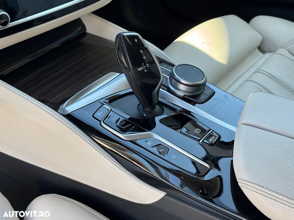 BMW Seria 5 530e xDrive AT PHEV - 15