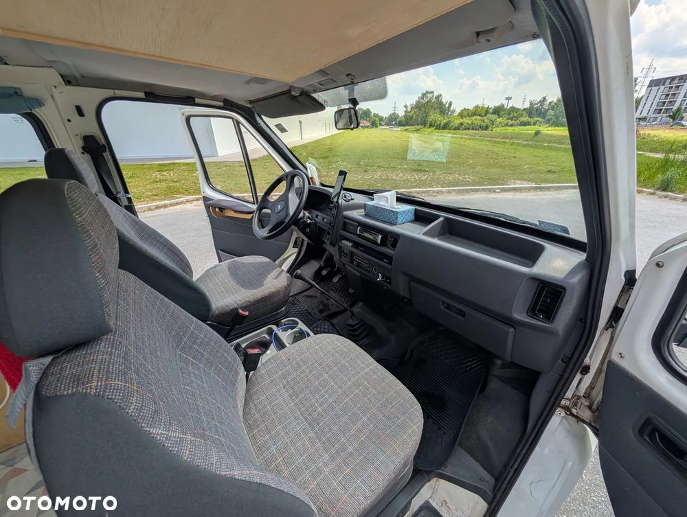 Ford transit - 13