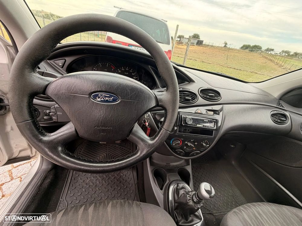 Ford Focus 1.8 TDCi Ghia - 3
