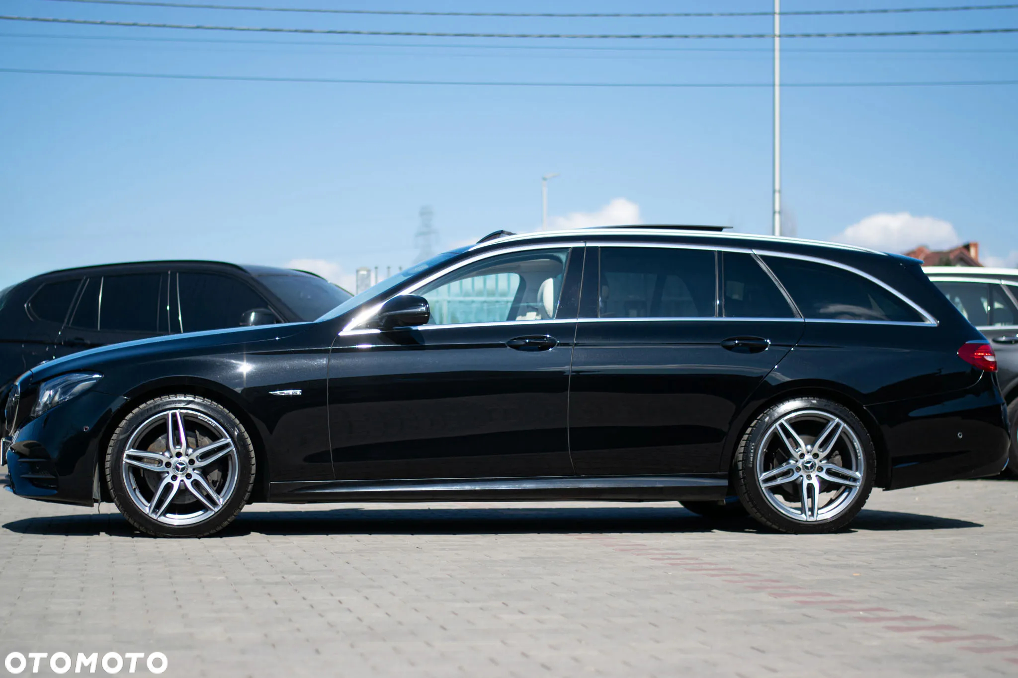 Mercedes-Benz Klasa E 220 d T 9G-TRONIC AMG Line - 6