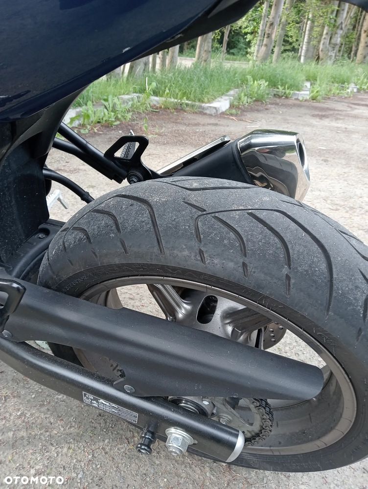 Suzuki SV - 8
