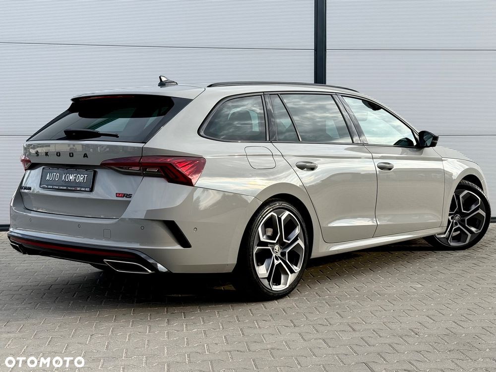 Skoda Octavia 2.0 TDI DSG RS Plus - 15