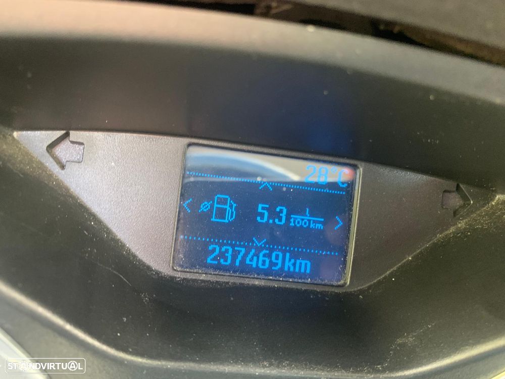 Ford Focus SW 1.6 TDCi Titanium - 4