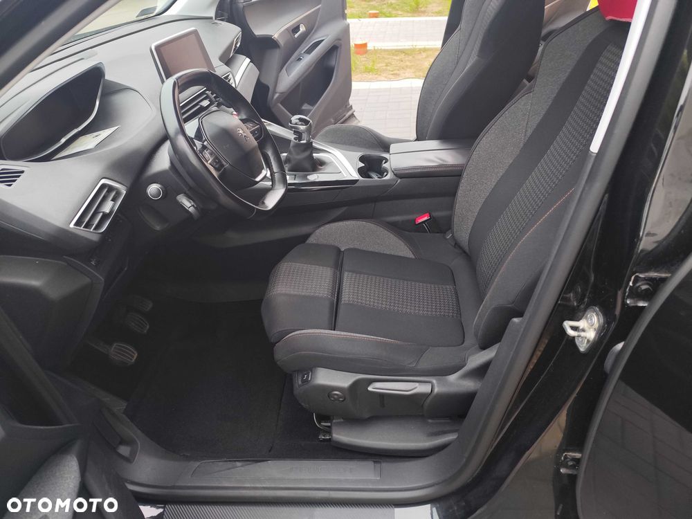 Peugeot 3008 - 5