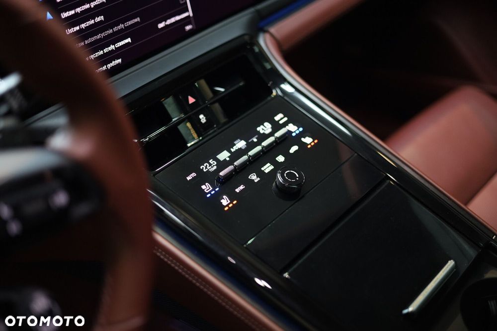 Porsche Panamera - 12