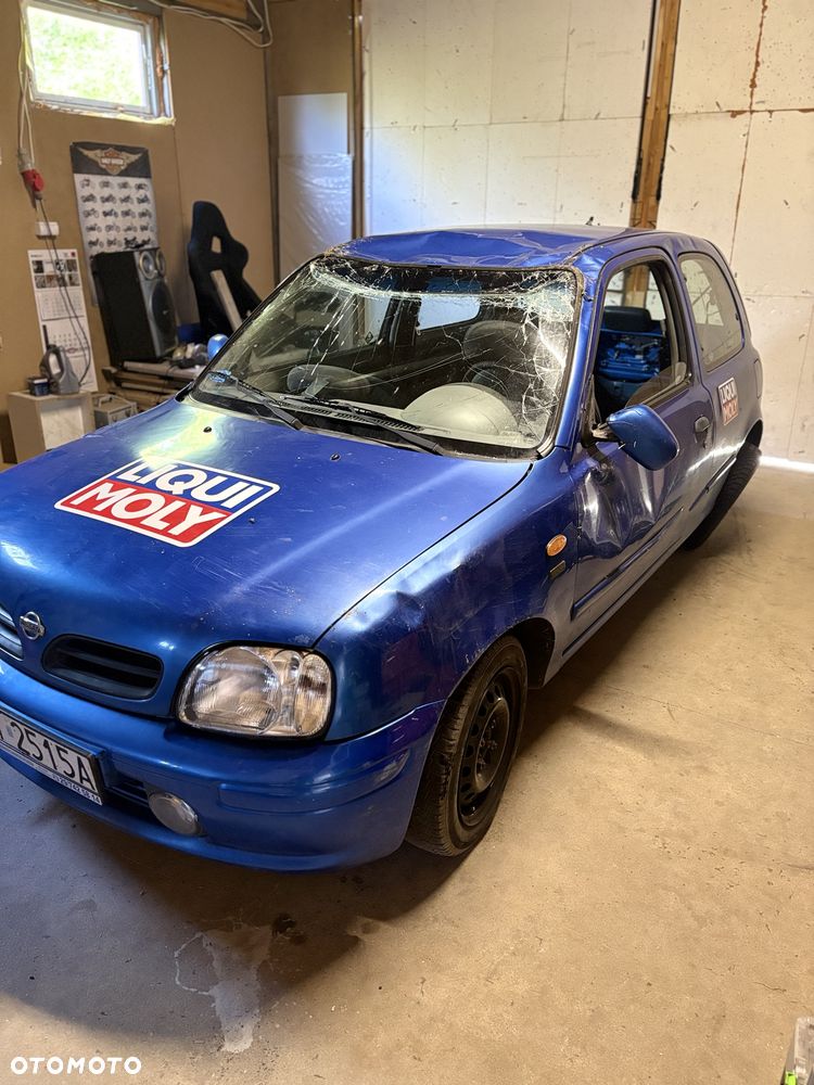 Nissan Micra - 1