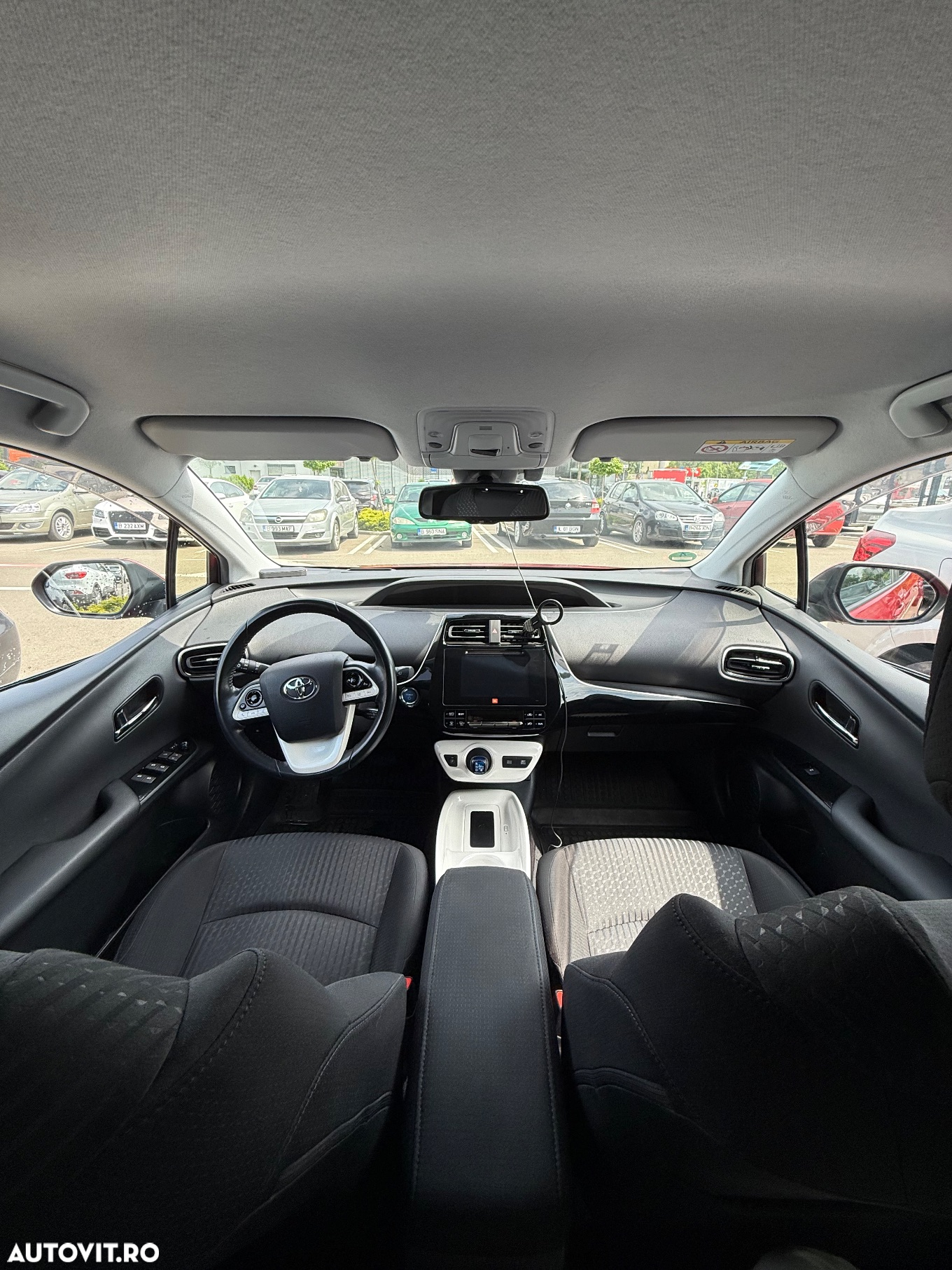 Toyota Prius - 12
