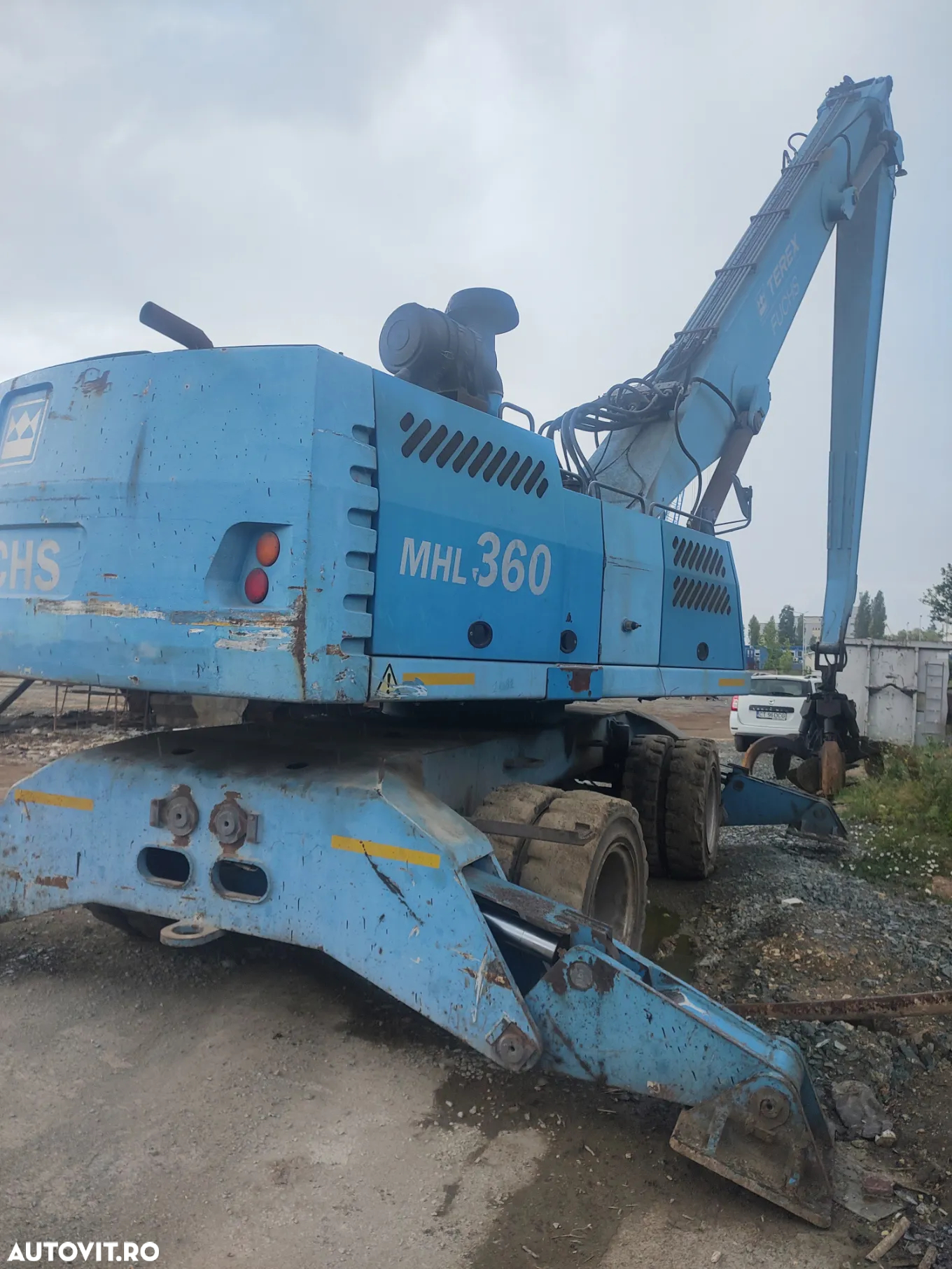 Fuchs MHL360 - 8