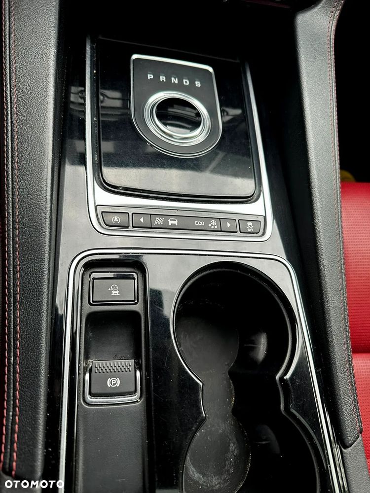 Jaguar F-Pace 2.0 i4D AWD R-Sport - 19