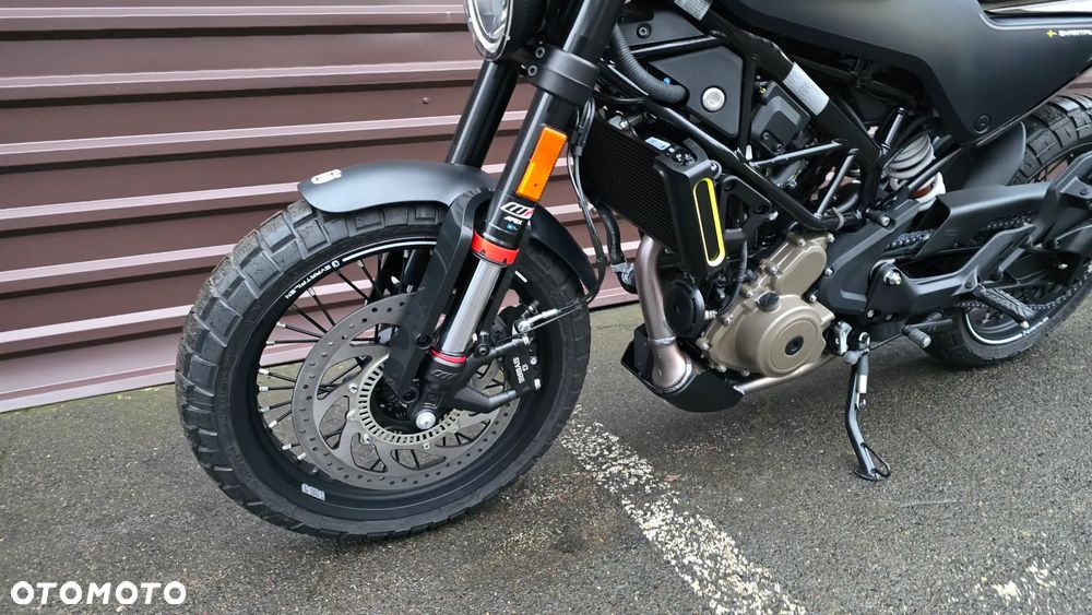 Husqvarna Svartpilen - 15