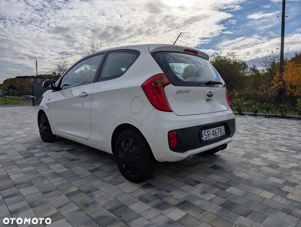 Kia Picanto 1.0 Fifa World Cup Edition - 8