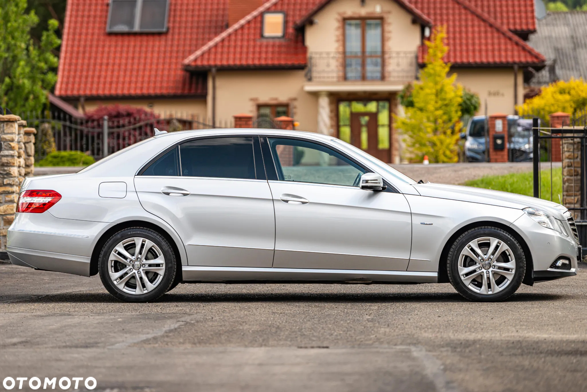 Mercedes-Benz Klasa E 200 T BlueTEC 7G-TRONIC Avantgarde - 19