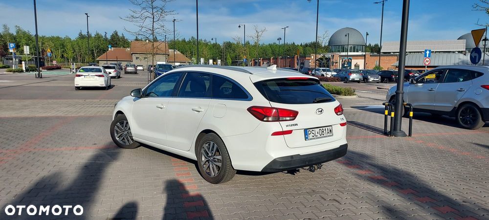 Hyundai i30 1.6 D Comfort DCT - 5