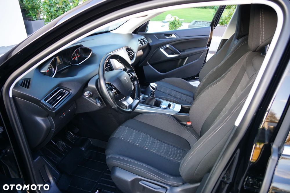 Peugeot 308 BlueHDi 120 Stop & Start Business-Line - 26