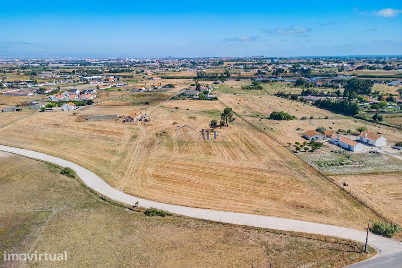 Terreno com 35000 m2 e moradia para reconstruir no Montijo - Grande imagem: 5/18
