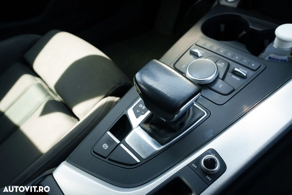 Audi A4 2.0 TDI S tronic - 16