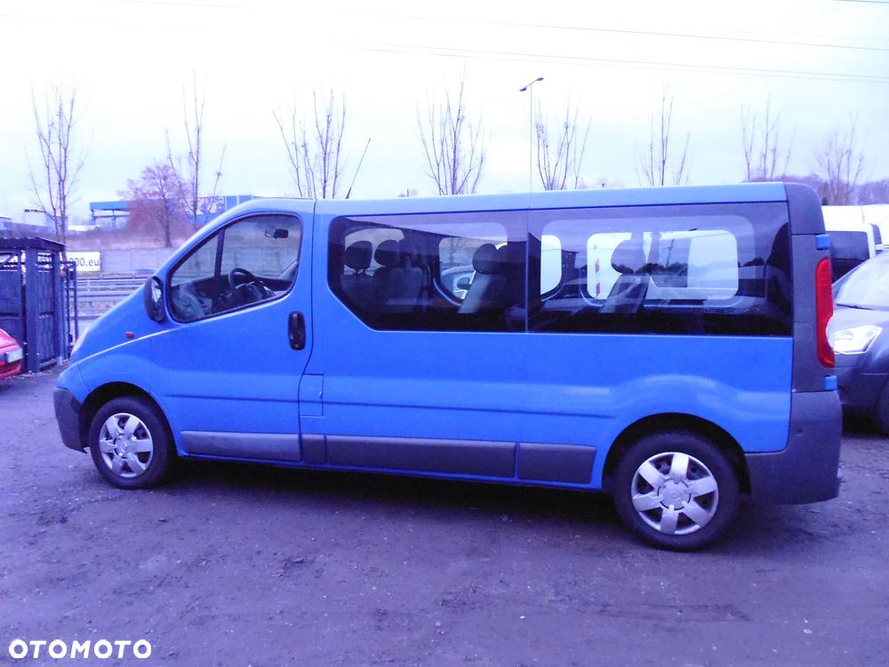 Opel Vivaro - 9