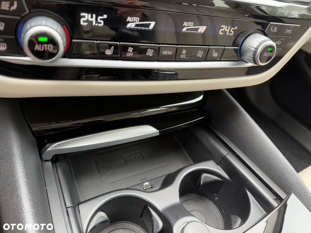 BMW Seria 5 520d - 21