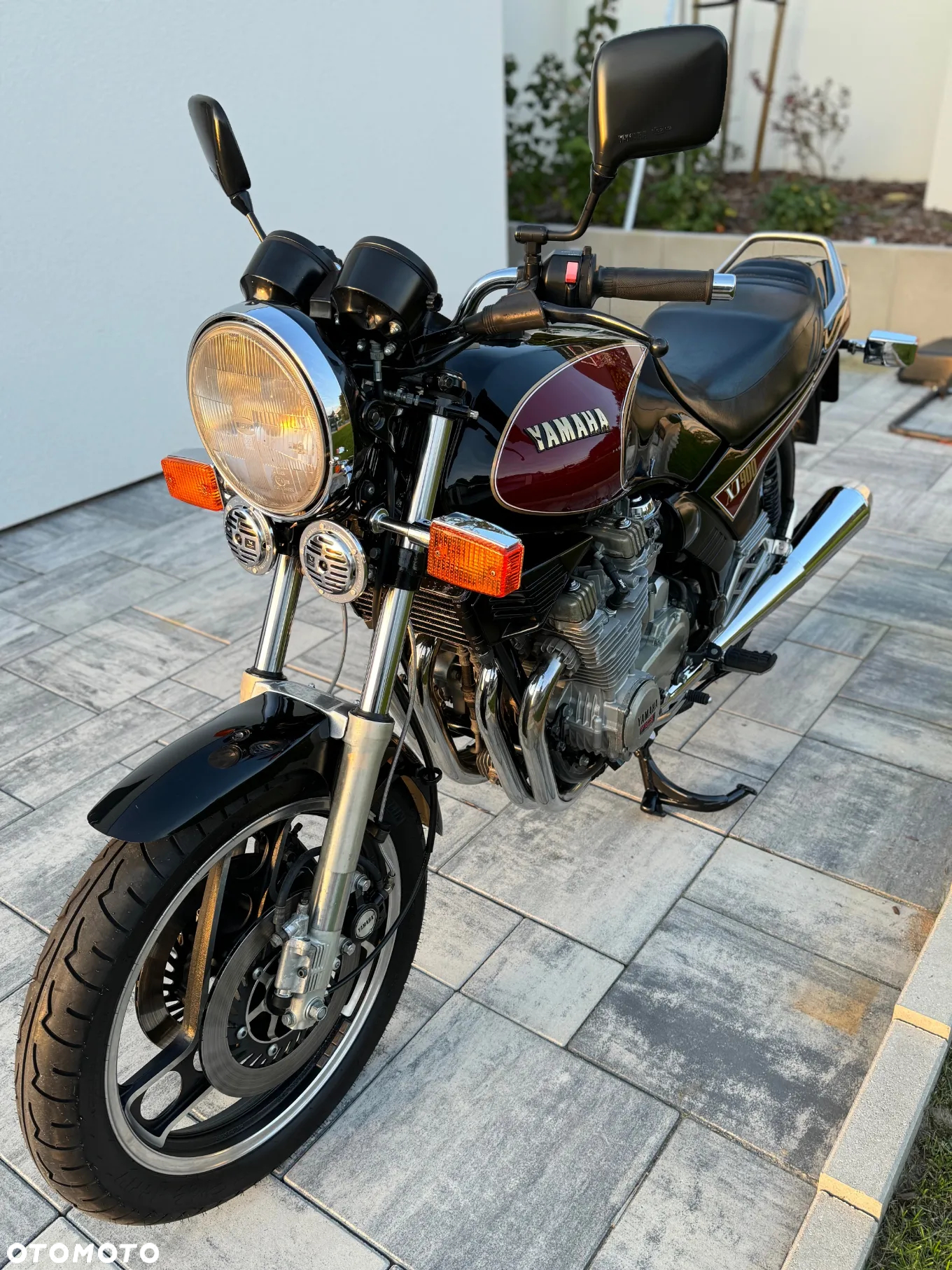 Yamaha XJ - 2
