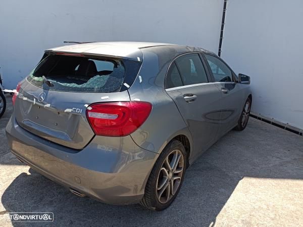 Para Peças Mercedes-Benz A-Class (W176) - 3
