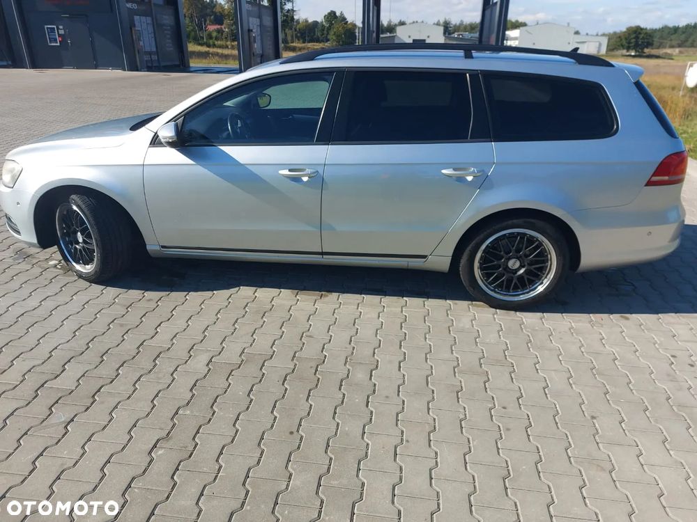 Volkswagen Passat 2.0 TDI Trendline - 15